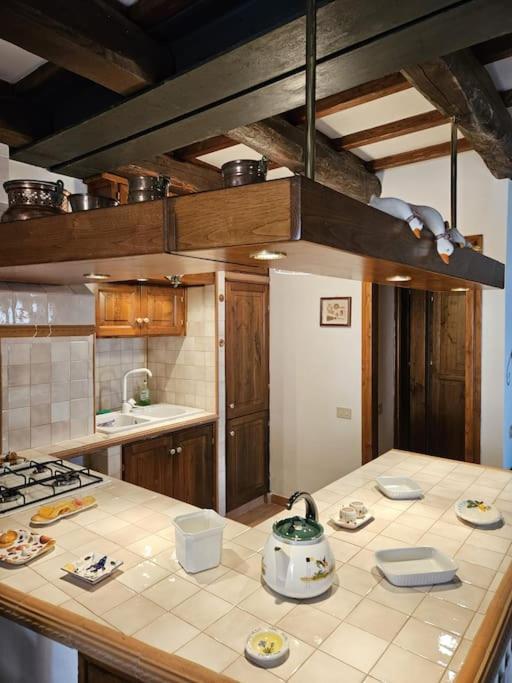 Residenza Montelago Тревиняно Романо Екстериор снимка